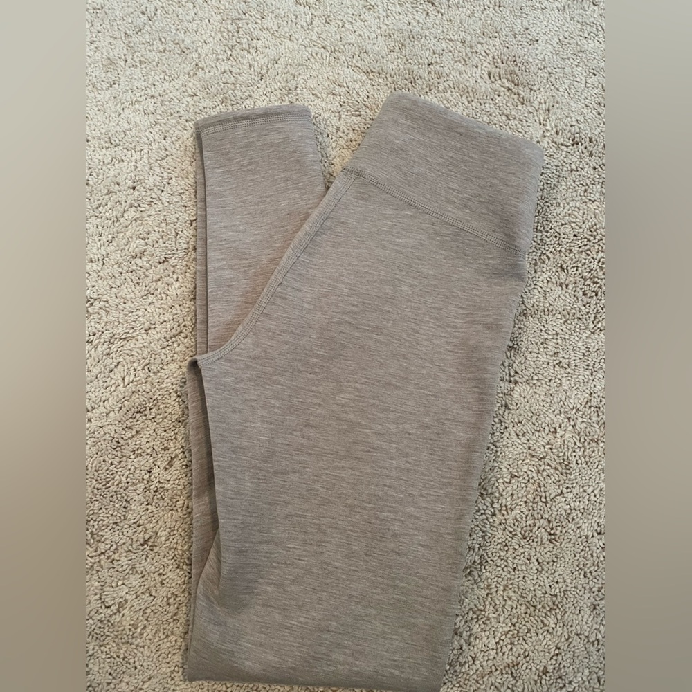 Express reversible leggings xs never worn